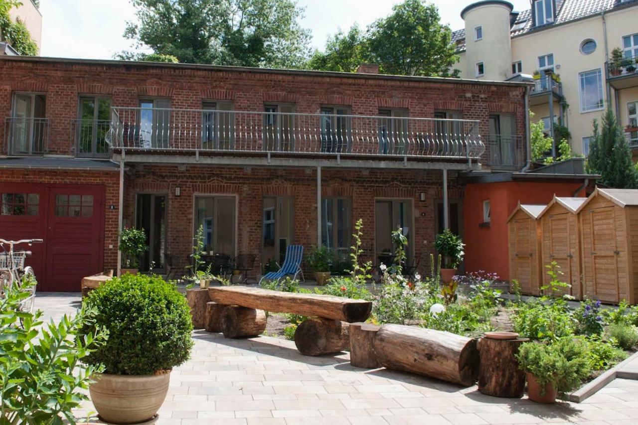 Beautiful And Cozy Remise For Up To 6 Guests Διαμέρισμα Βερολίνο Εξωτερικό φωτογραφία